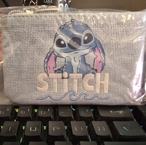 Primark x Stitch Blue Pouch - Picture 1 of 2